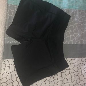black ivviva size 12 shorts